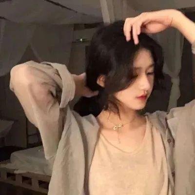 我城；她乡